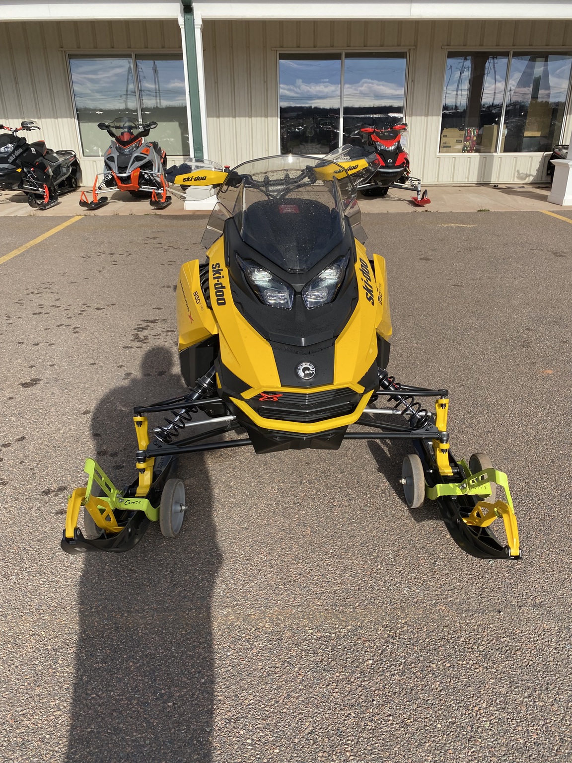 2023 Ski Doo Renegade X-RS 850 Image 5