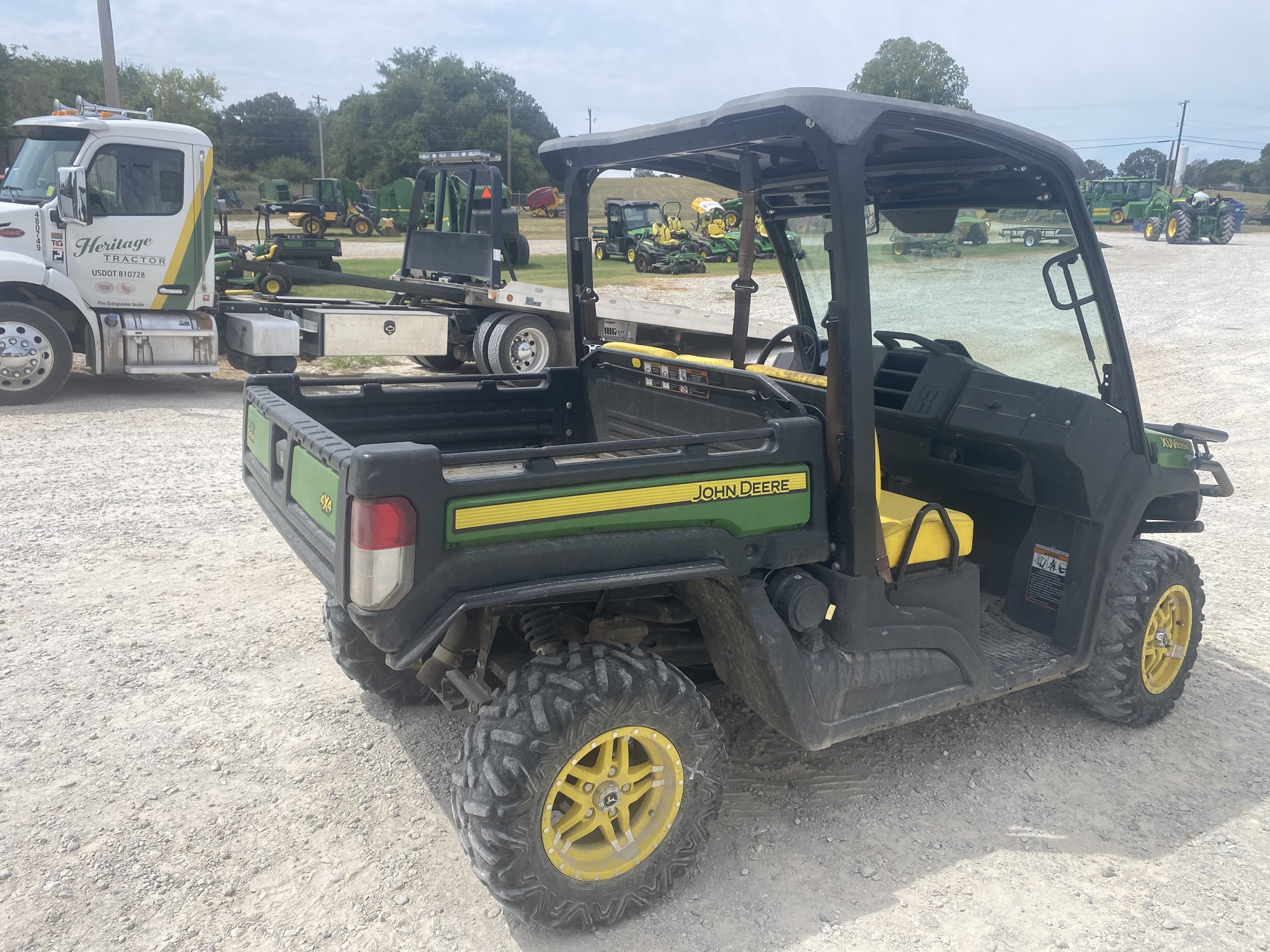  2019 John Deere XUV 835M at Heritage Tractor in Harrison, AR