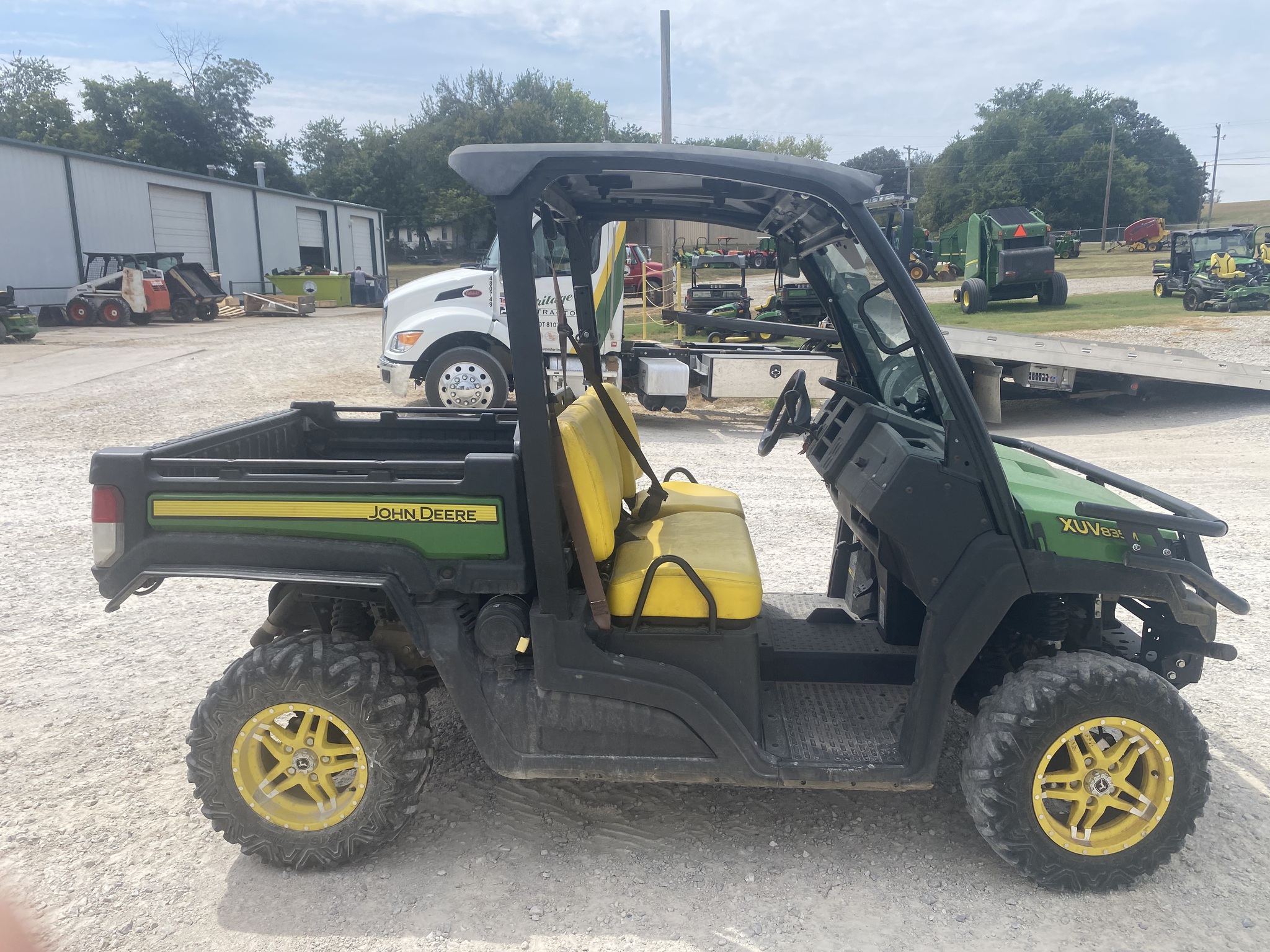  2019 John Deere XUV 835M at Heritage Tractor in Harrison, AR