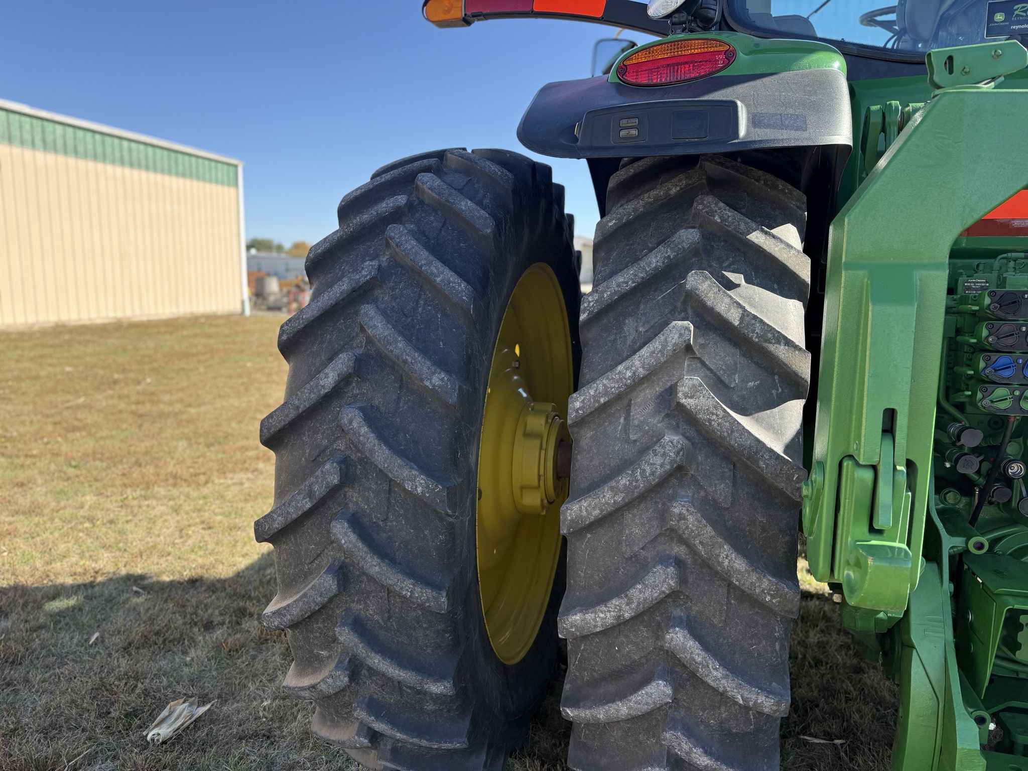 2013 John Deere 8310R Image 13