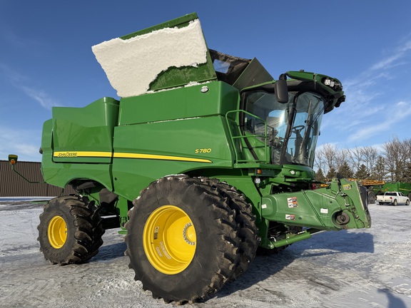  John Deere S780