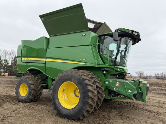  John Deere S780