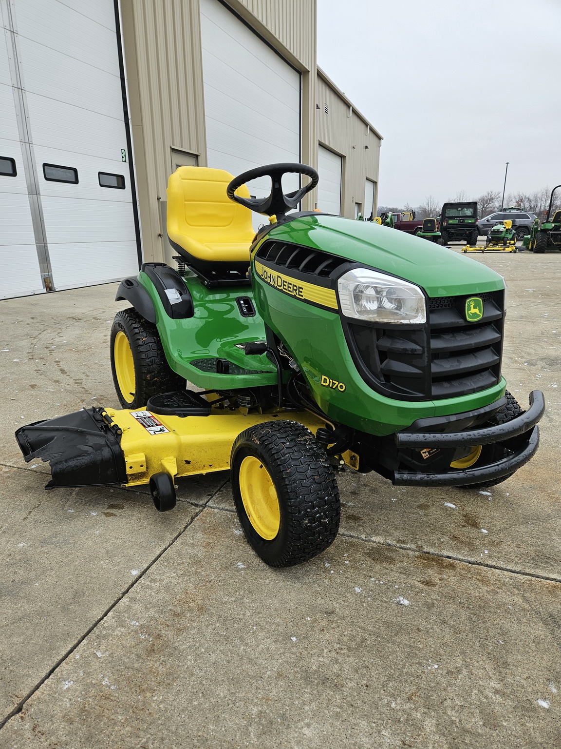 2013 John Deere D170 Image 2
