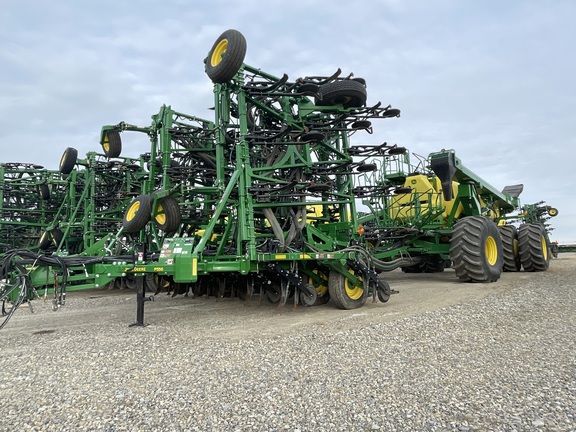 2022 John Deere P556