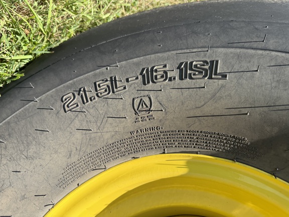 2021 John Deere 560M - Photo12