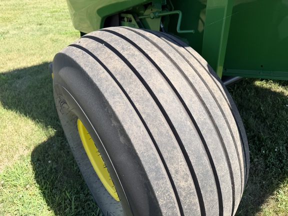 2021 John Deere 560M - Photo14