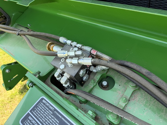 2021 John Deere 560M - Photo17