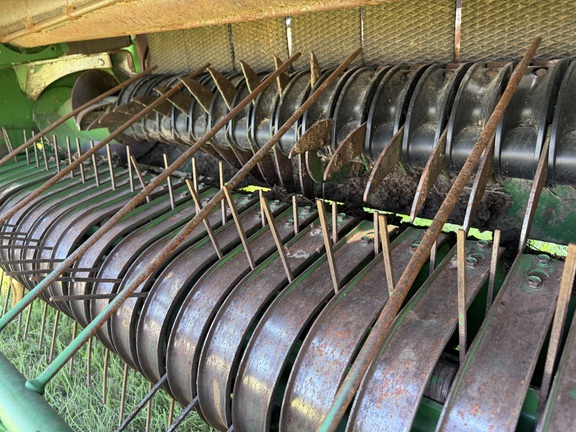 2021 John Deere 560M - Photo21
