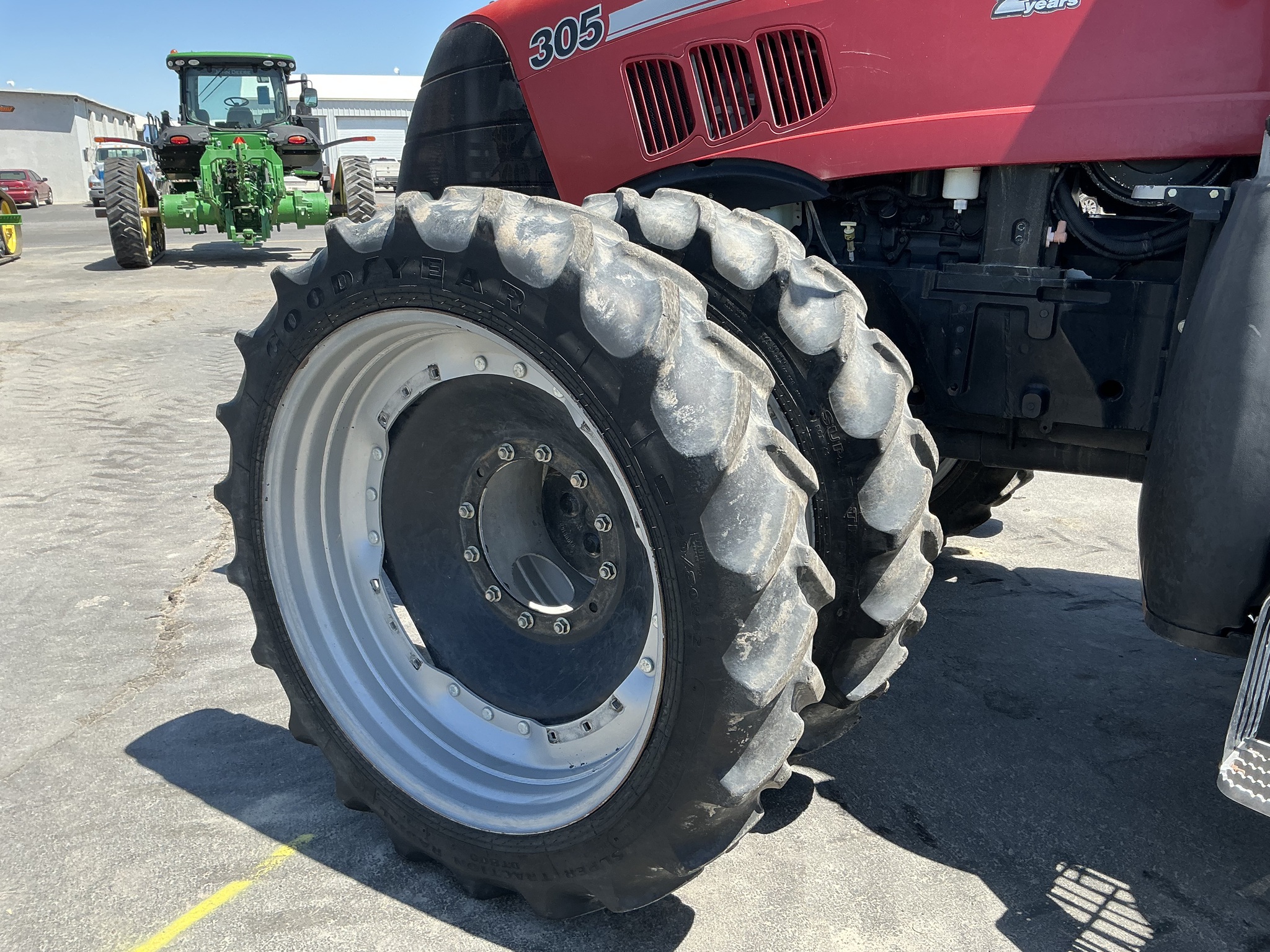 2007 Case IH Magnum 305 Image 9