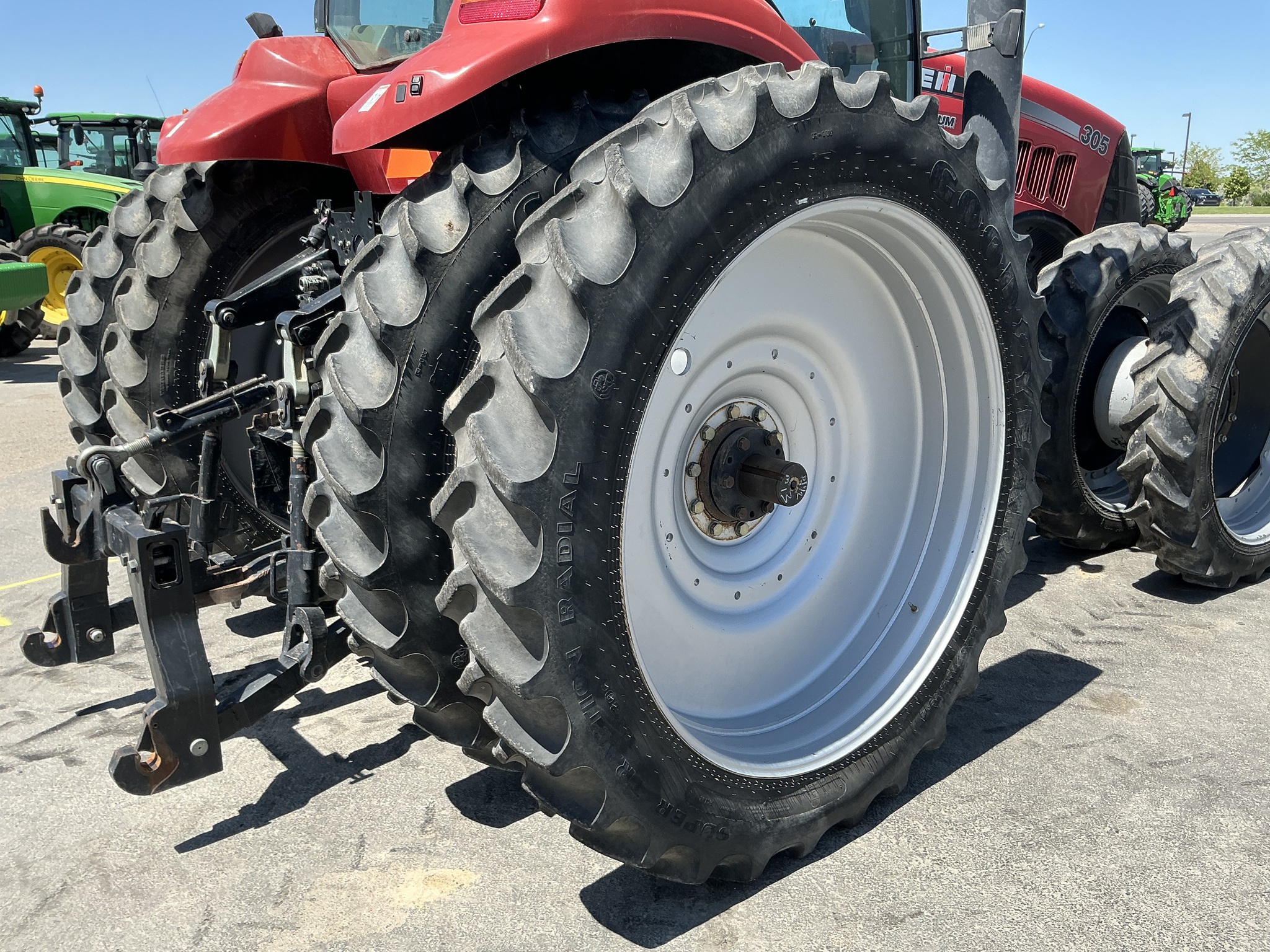 2007 Case IH Magnum 305 Image 13