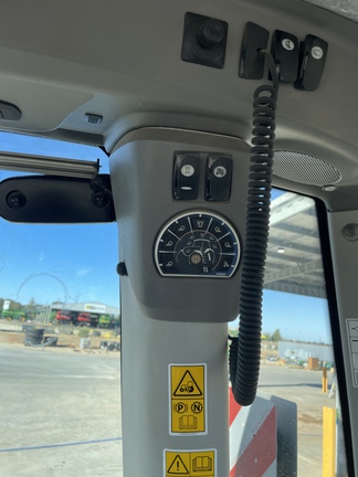 Deutz-Fahr 8280 image 15