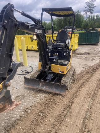 Photo of a 2024 John Deere 17 P
