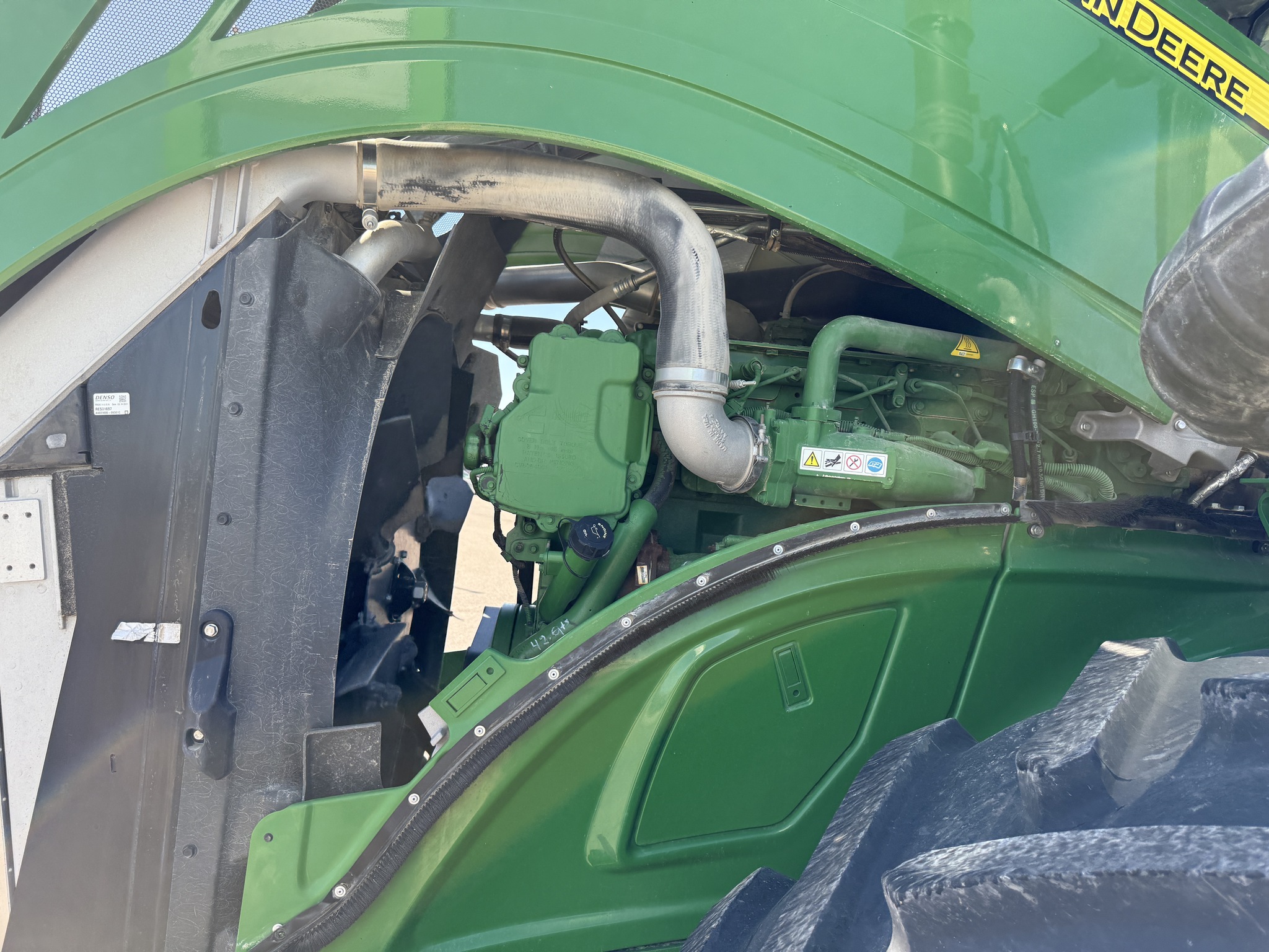 2021 John Deere 9570R Image 23
