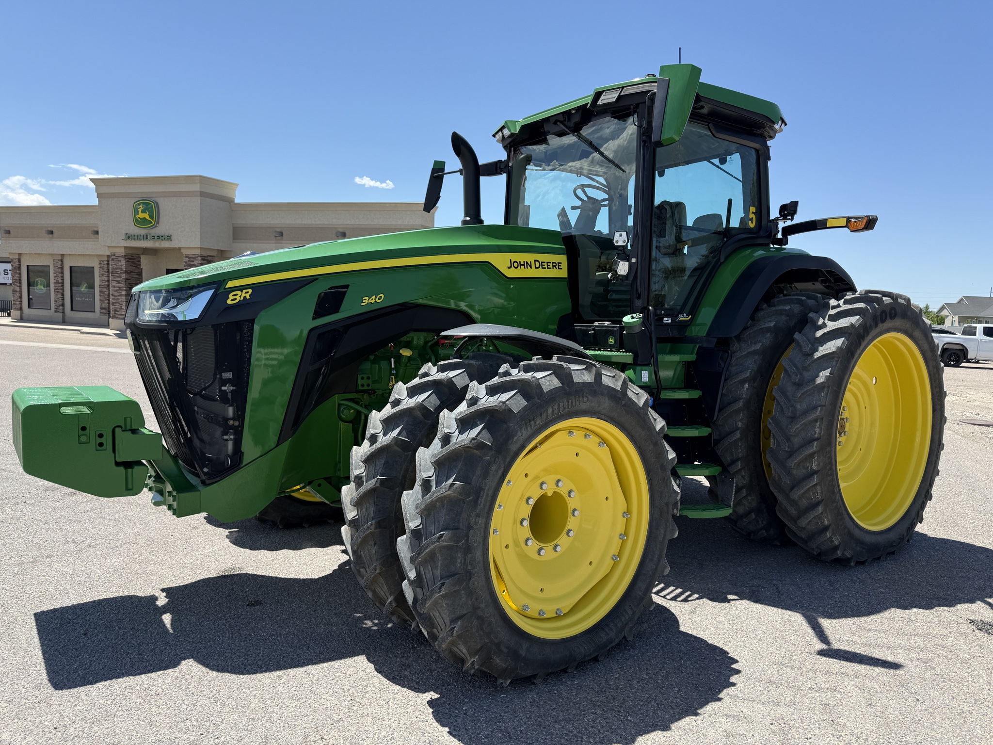 2024 John Deere 8R 340 Image 1
