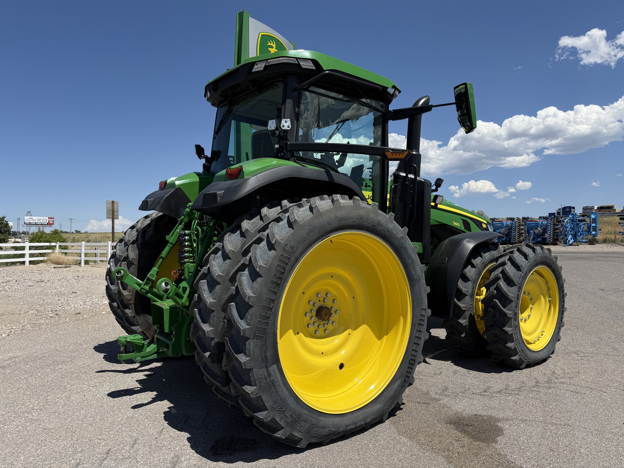 2024 John Deere 8R 340 Image 5