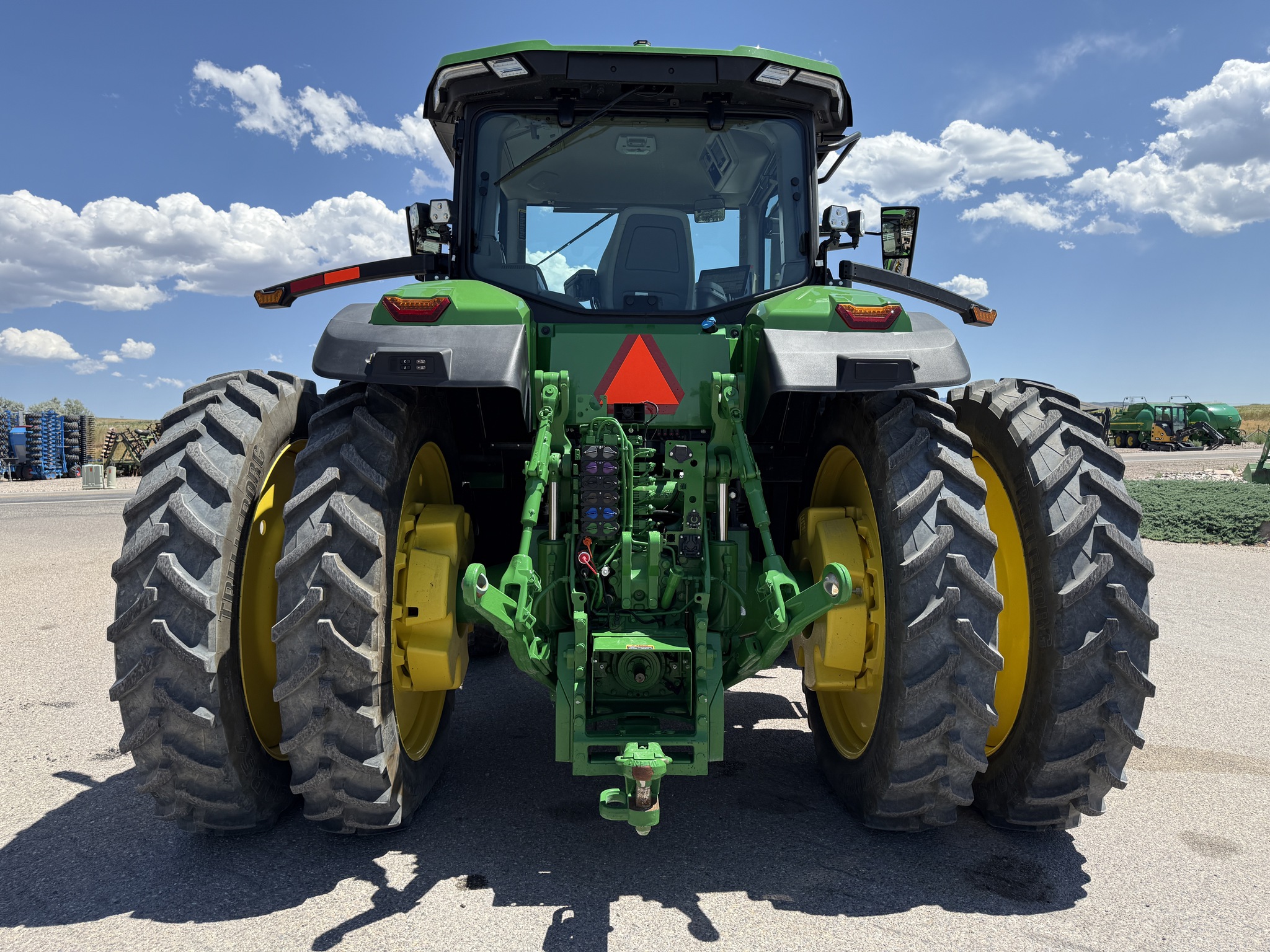 2024 John Deere 8R 340 Image 4