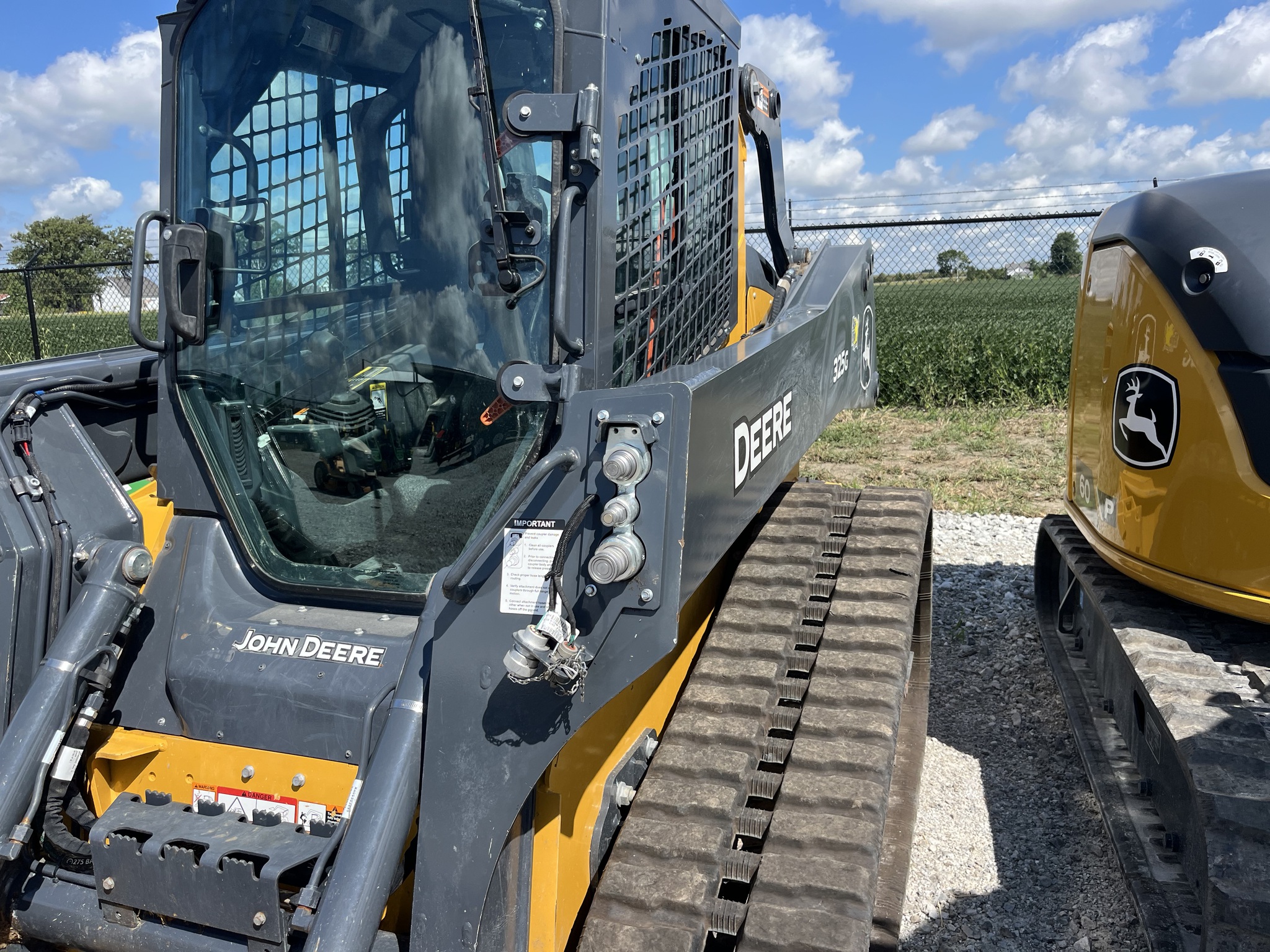 2024 John Deere 325G Image 6
