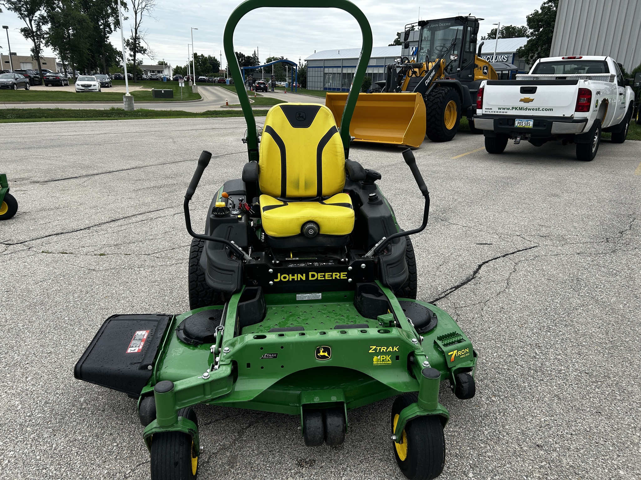 2022 John Deere Z950R Image 8