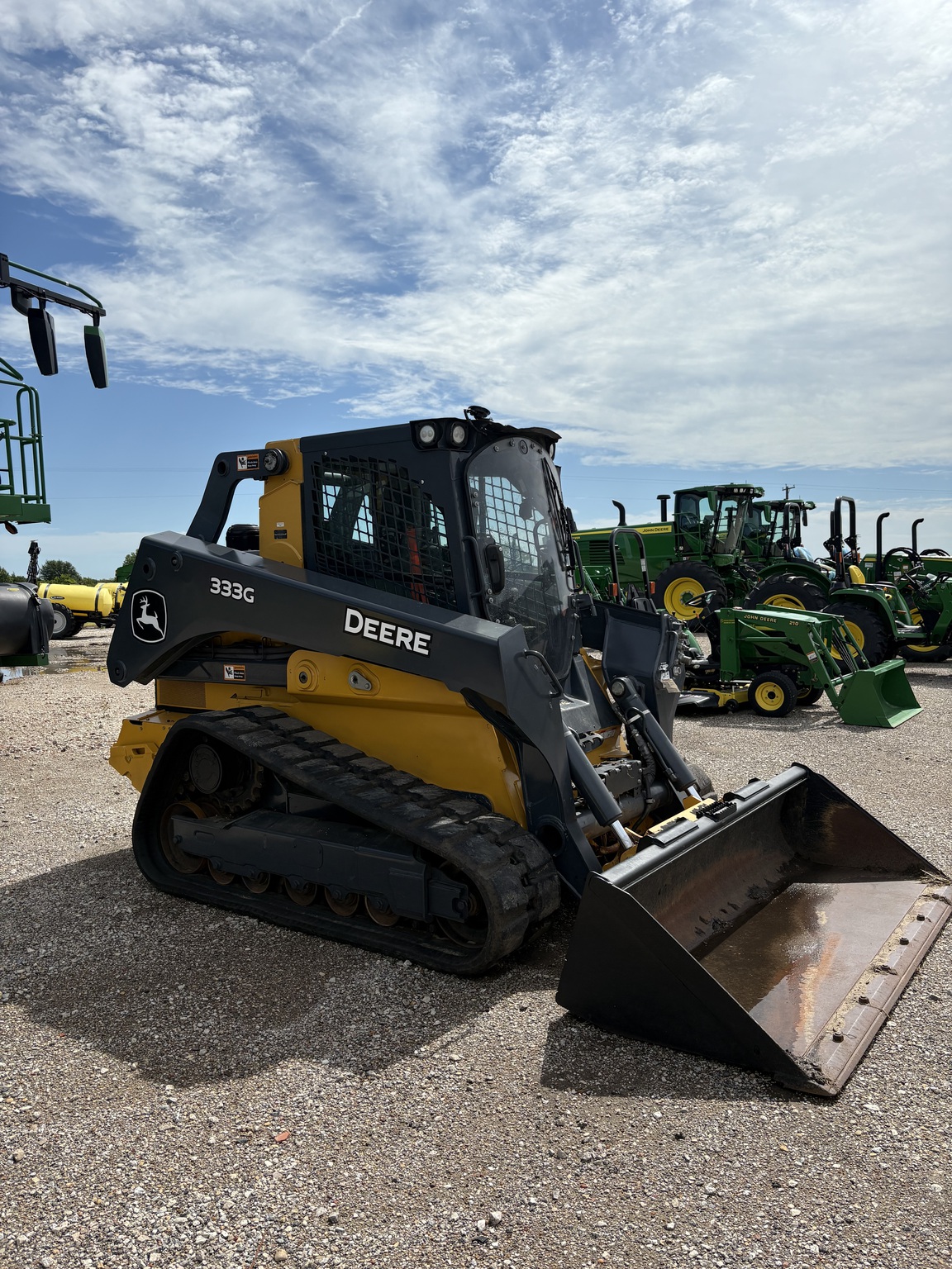 2021 John Deere 333G Image 1
