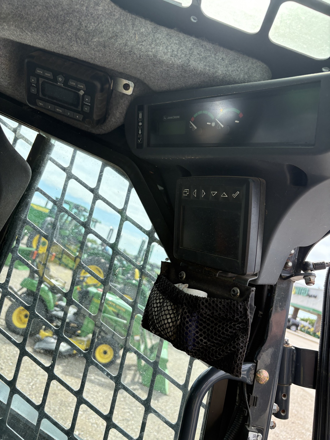 2021 John Deere 333G Image 16