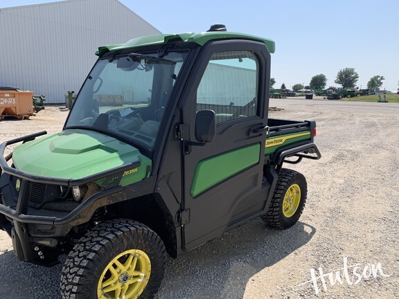 Photo of 2024 John Deere XUV 835R