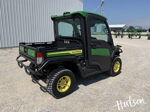Photo of 2024 John Deere XUV 835R