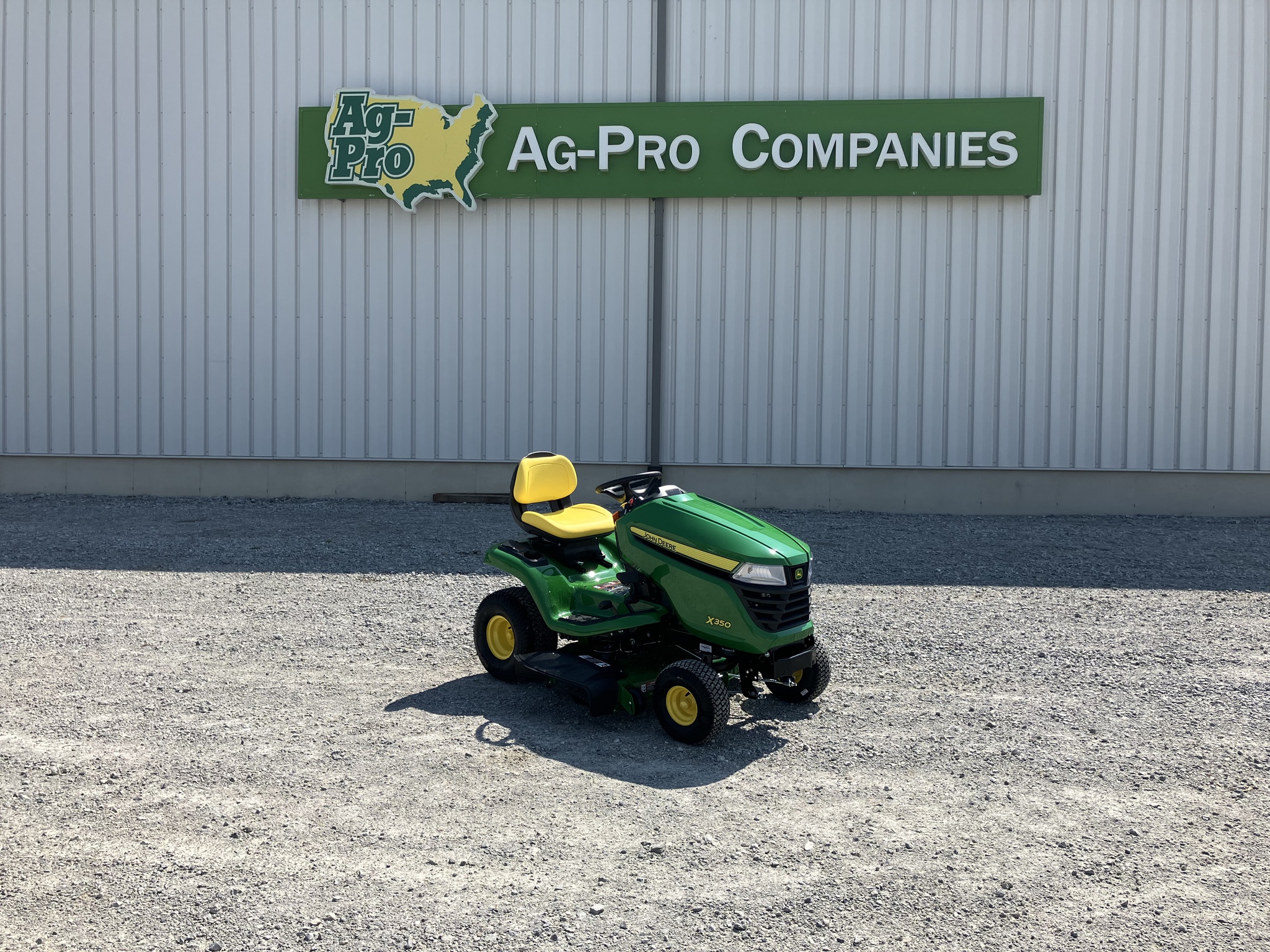 2025 John Deere X350 Image 1