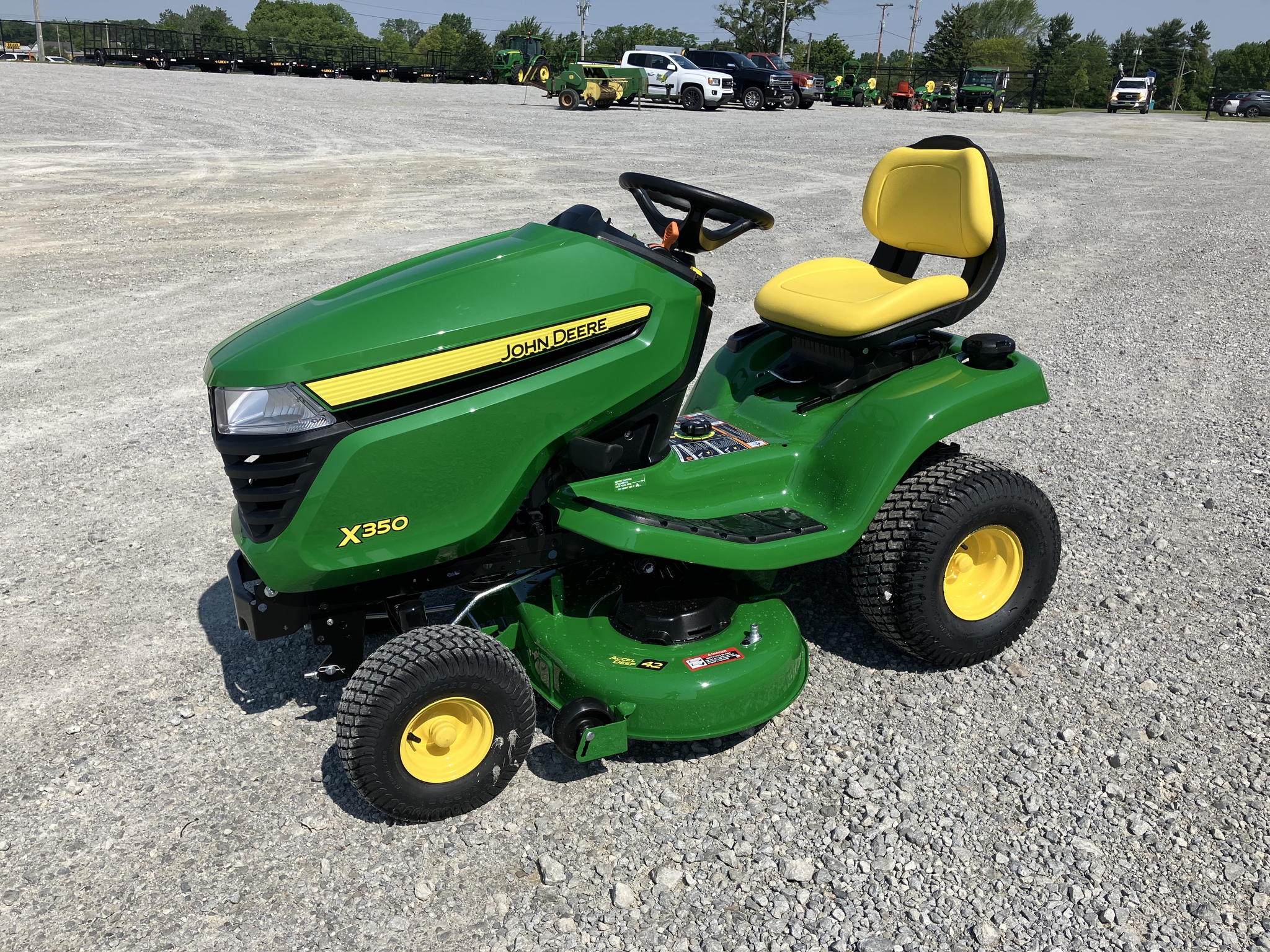 2025 John Deere X350 Image 4