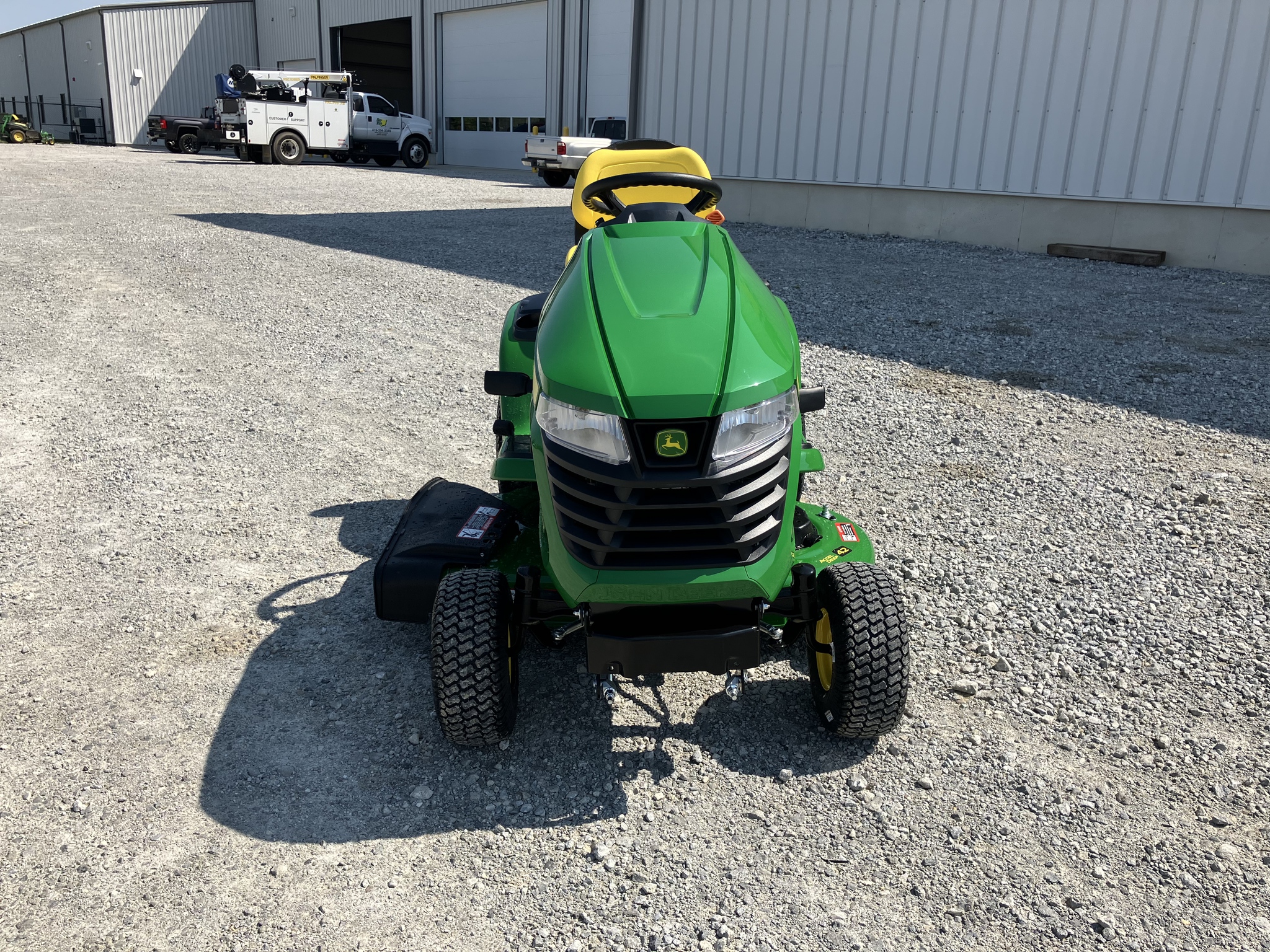 2025 John Deere X350 Image 6