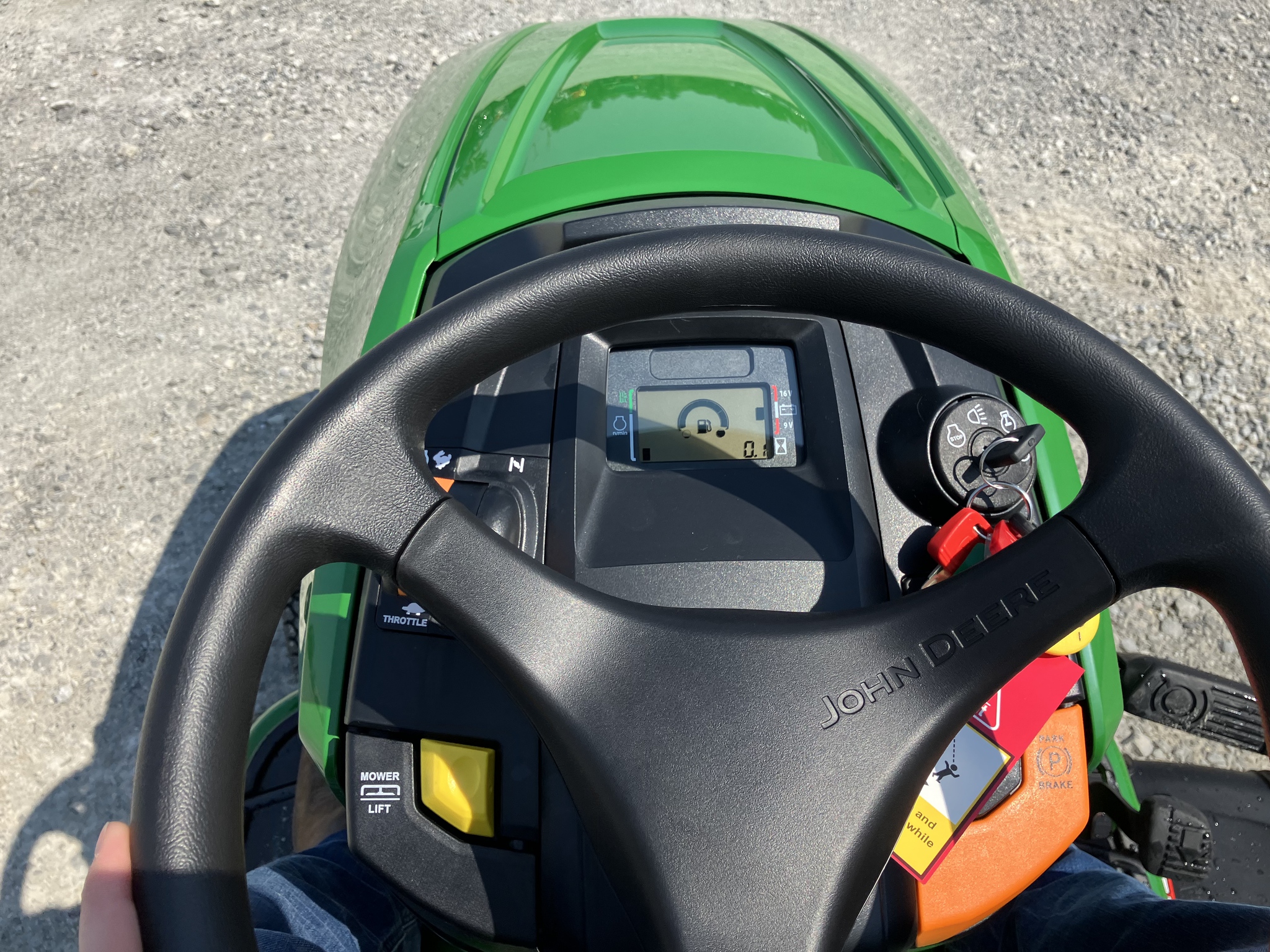 2025 John Deere X350 Image 3