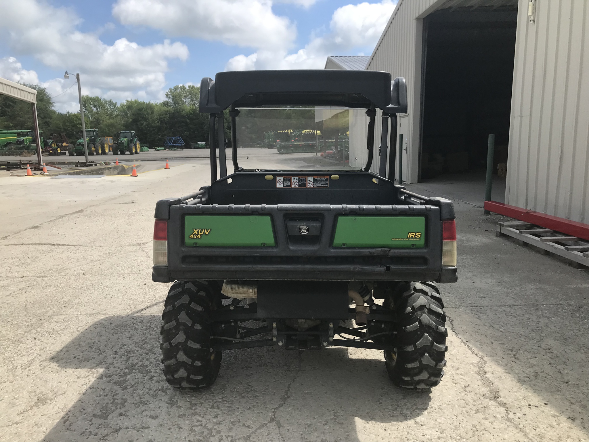 2012 John Deere XUV 825I GREEN Image 5