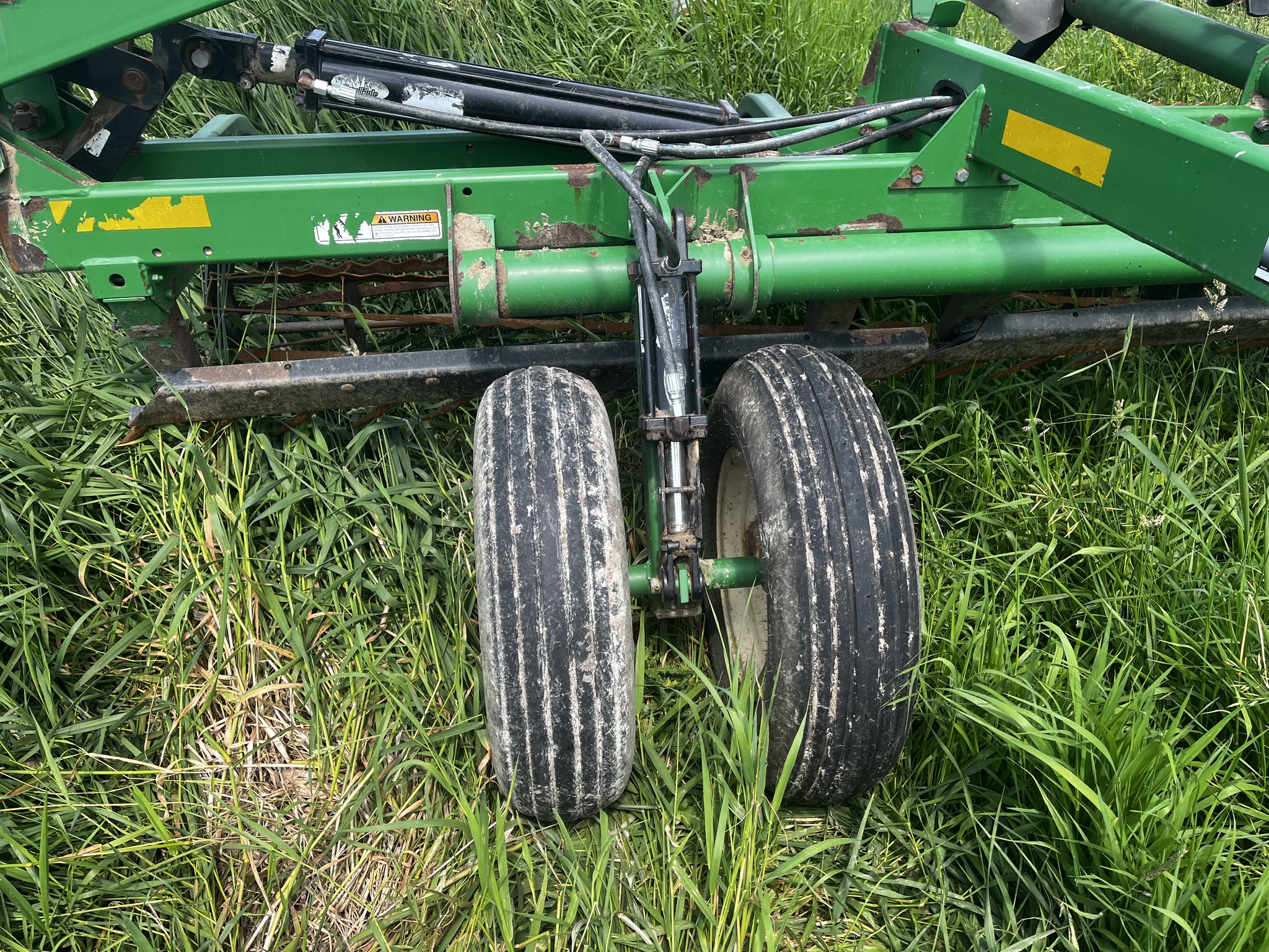 Unverferth 220 Image 12