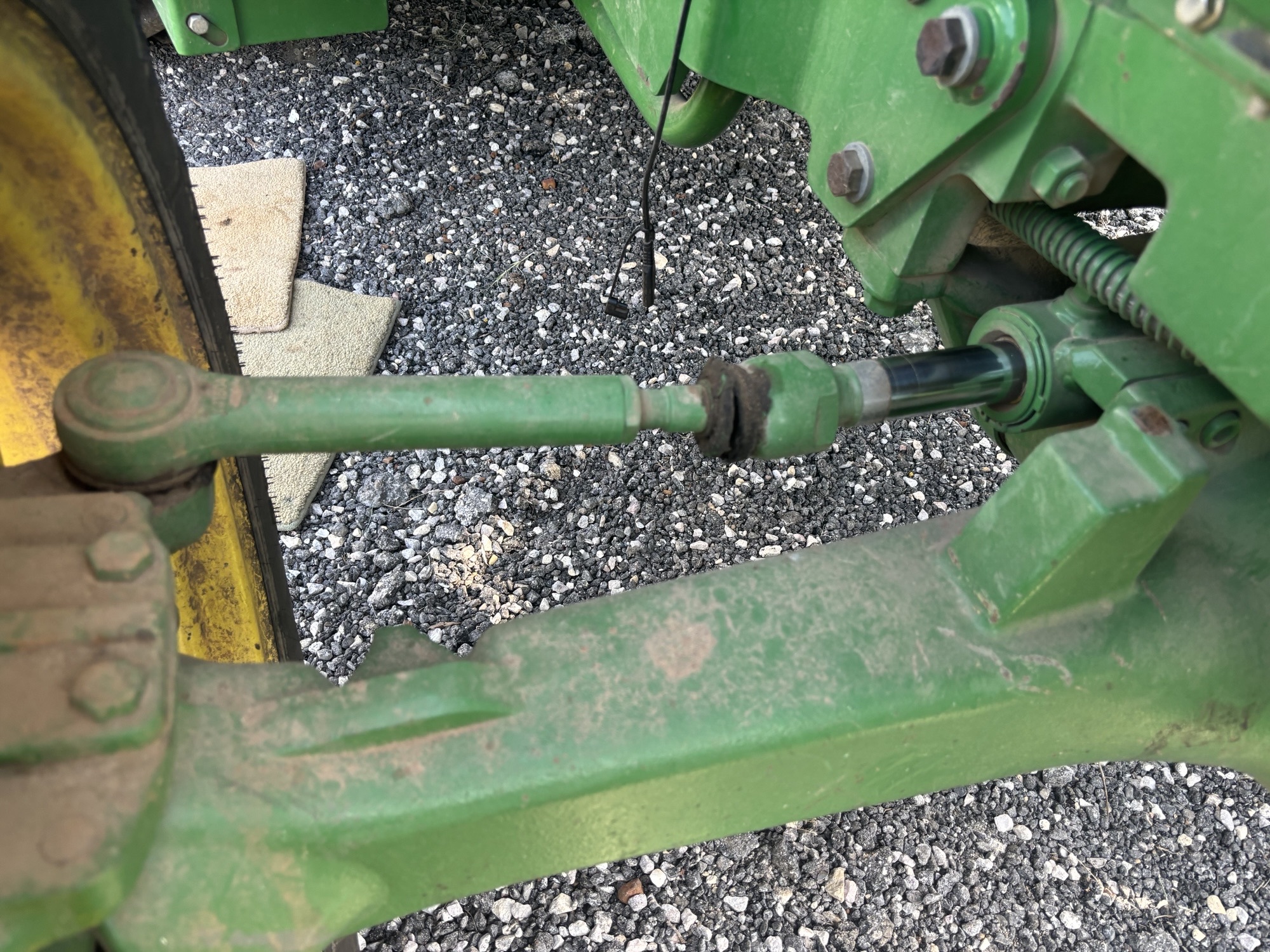 2016 John Deere 5065E Image 30