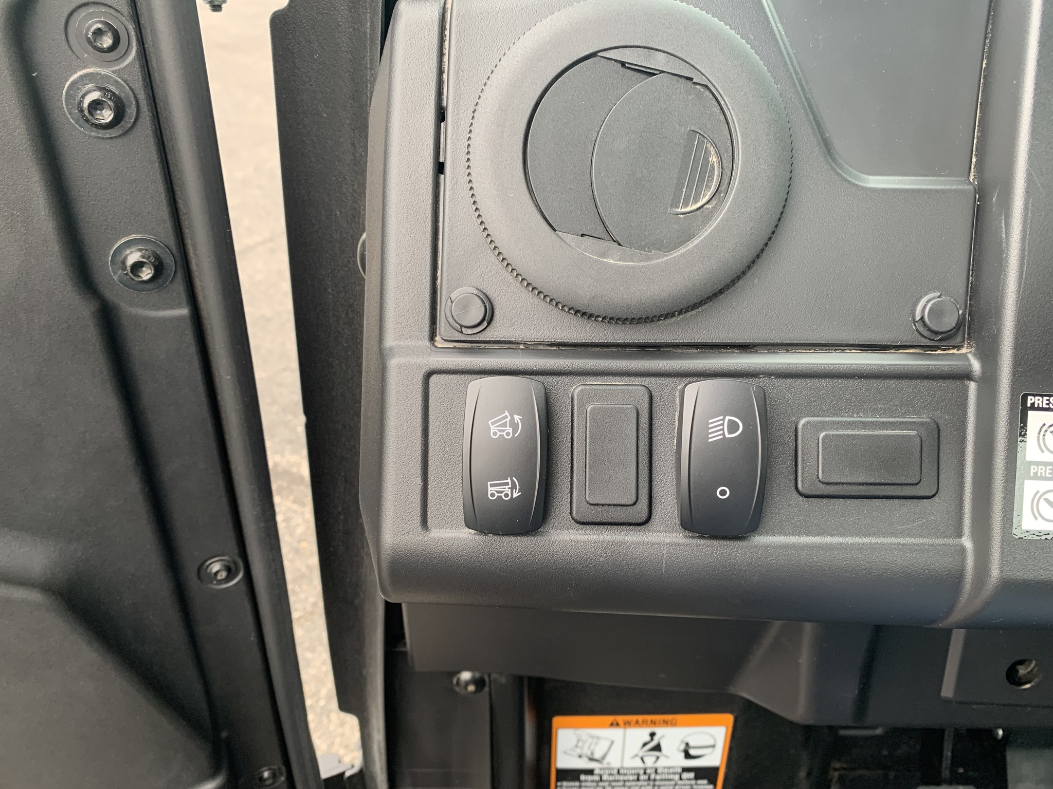 2024 John Deere XUV 835M HVAC Image 9