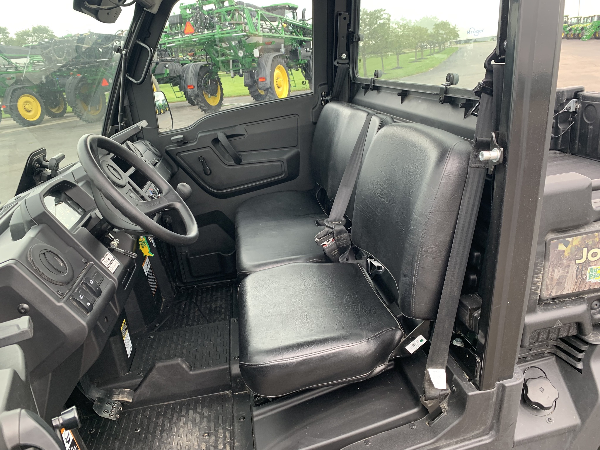 2024 John Deere XUV 835M HVAC Image 6