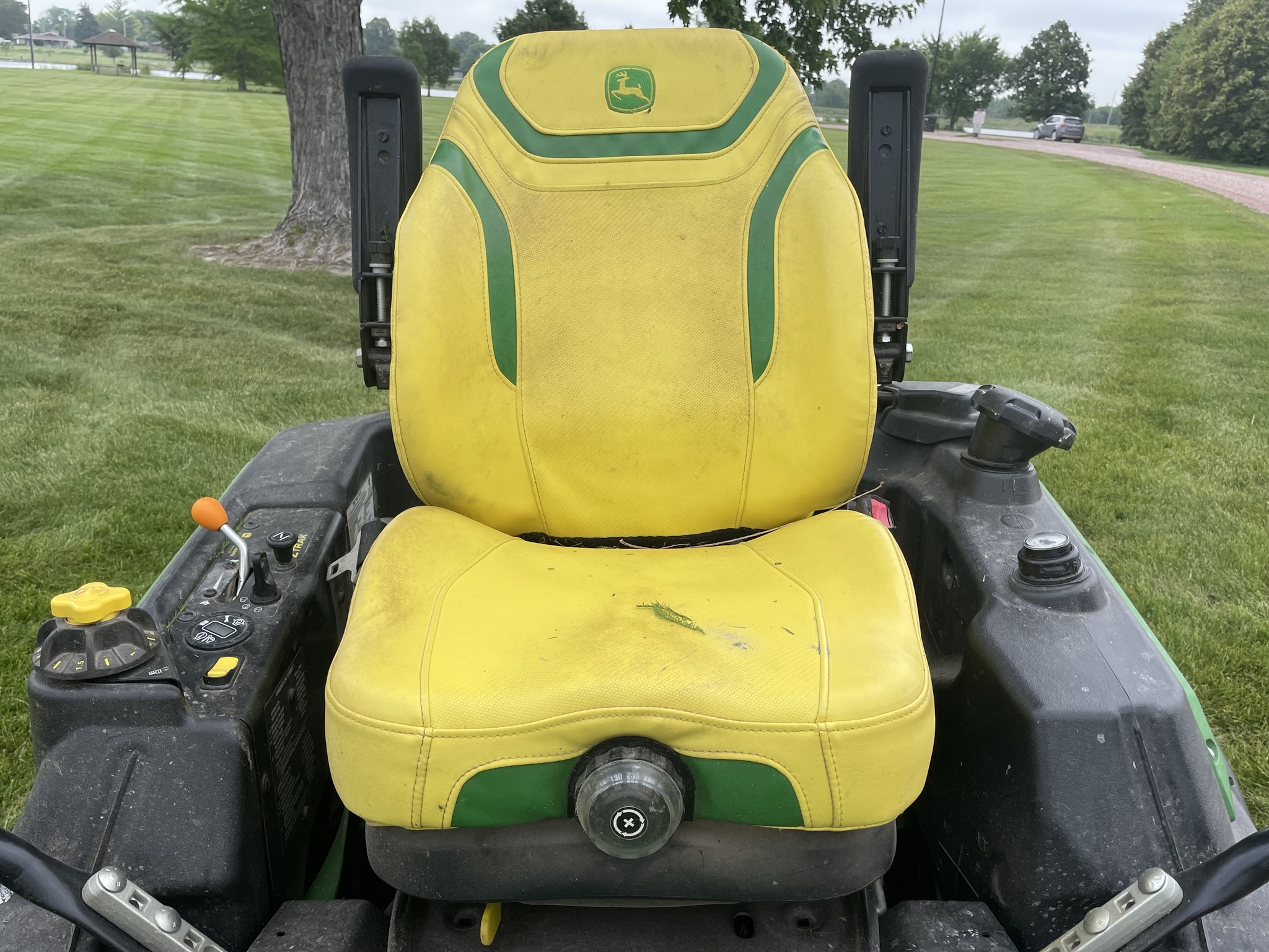 2023 John Deere Z950M Image 5