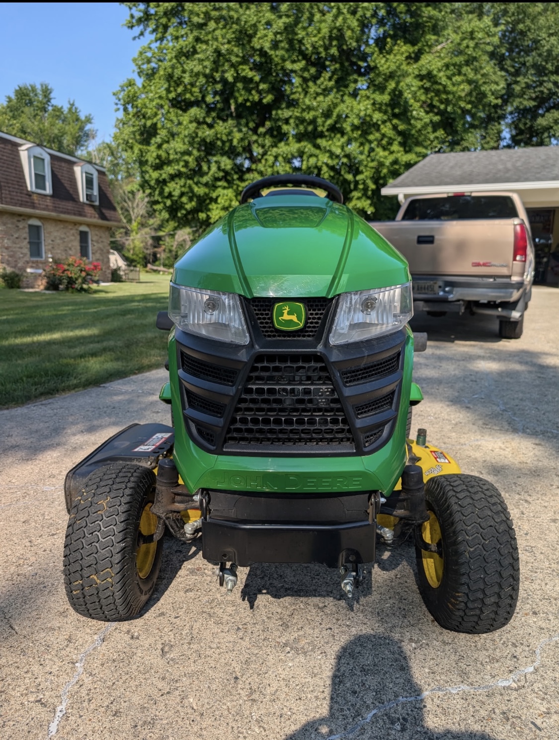 2021 John Deere X354 Image 2