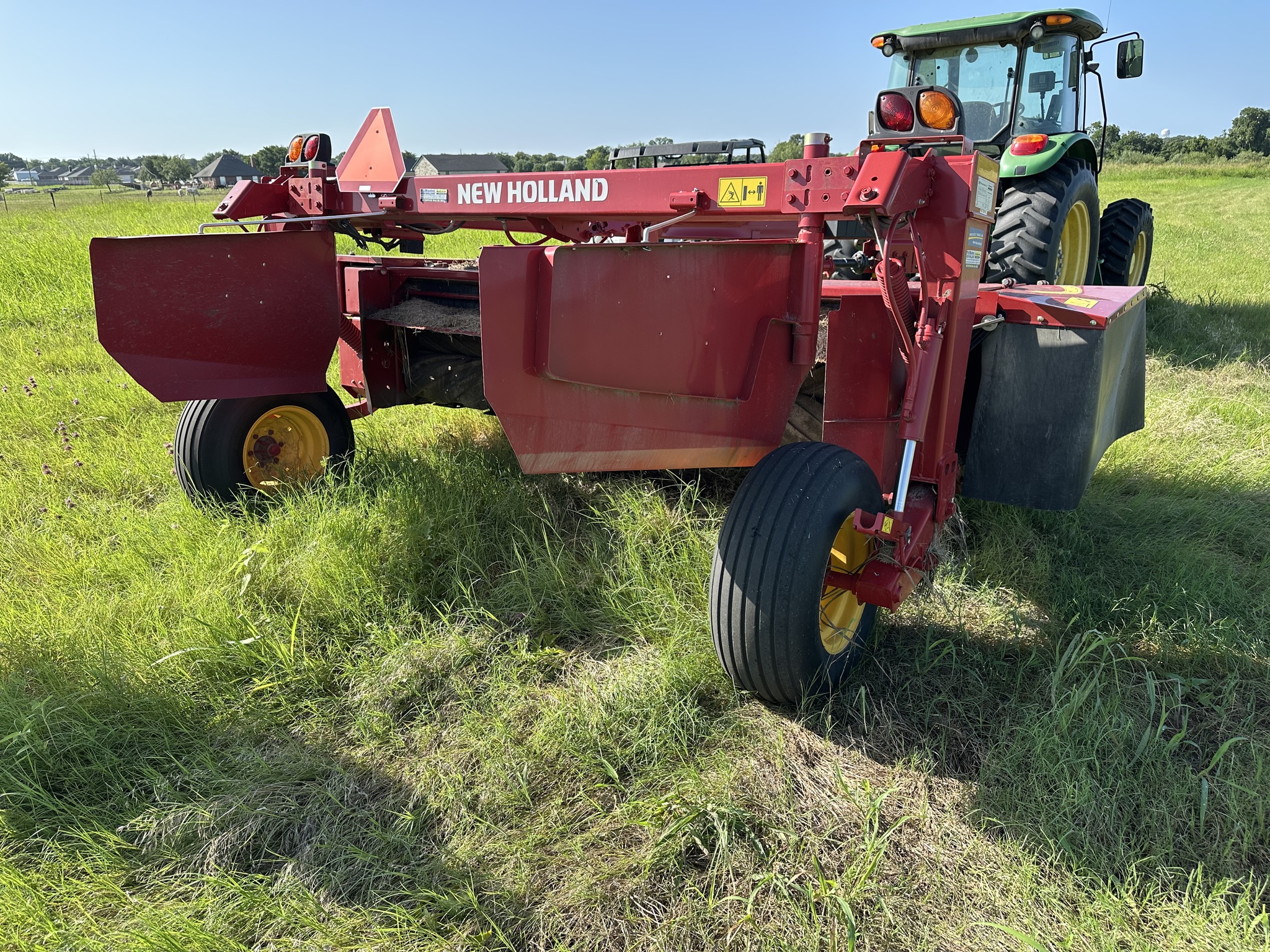 2021 New Holland 210 Image 13