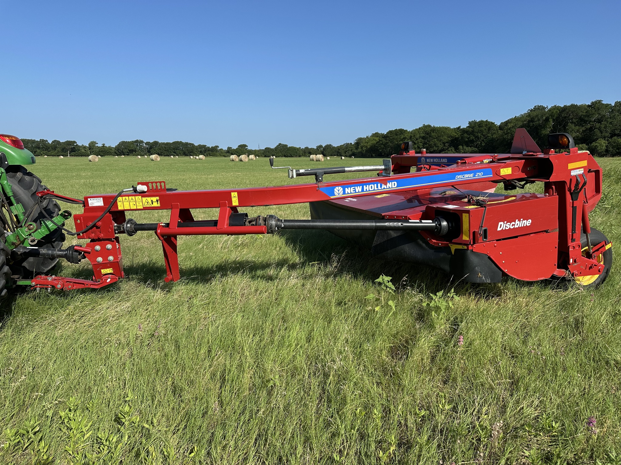 2021 New Holland 210 Image 1