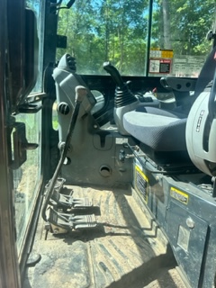 2019 John Deere 35G Image 10