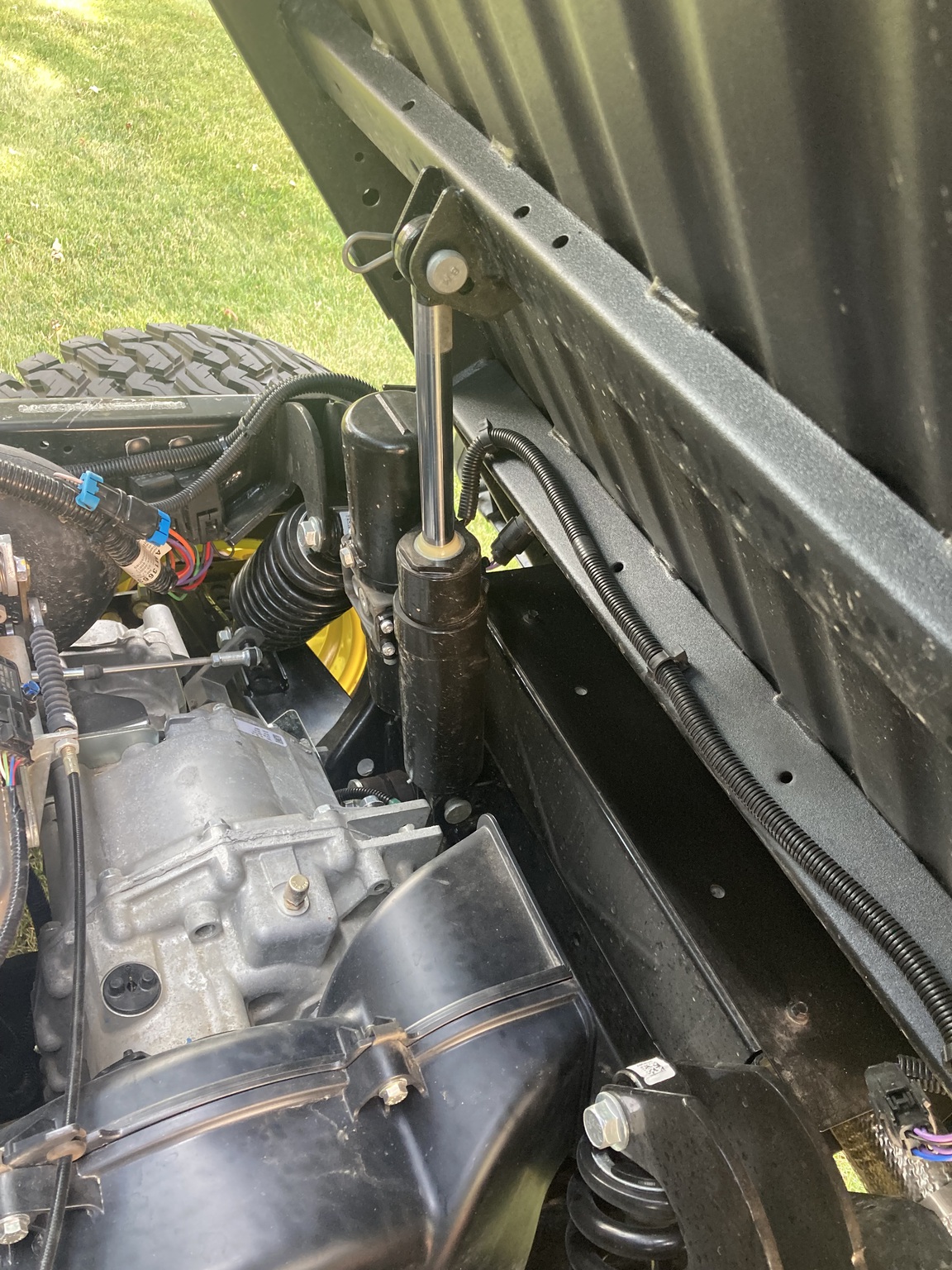 2023 John Deere XUV 835M Image 7
