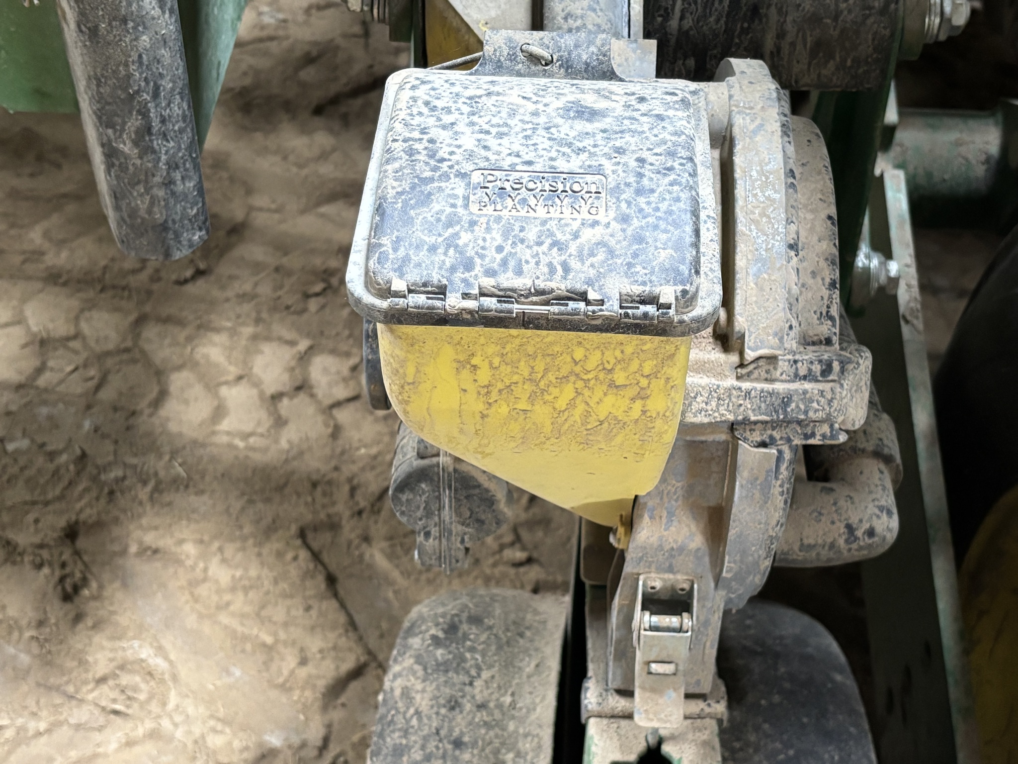 Used 2011 John Deere 1790 Planters: Drawn at Koenig Equipment in Oxford, OH - PhotoXL9