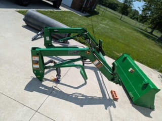 2014 John Deere 1023E Image 5
