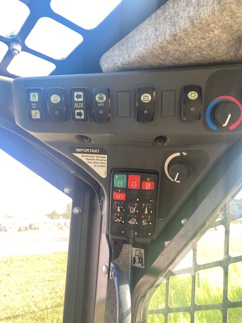2024 John Deere 324G Image 12