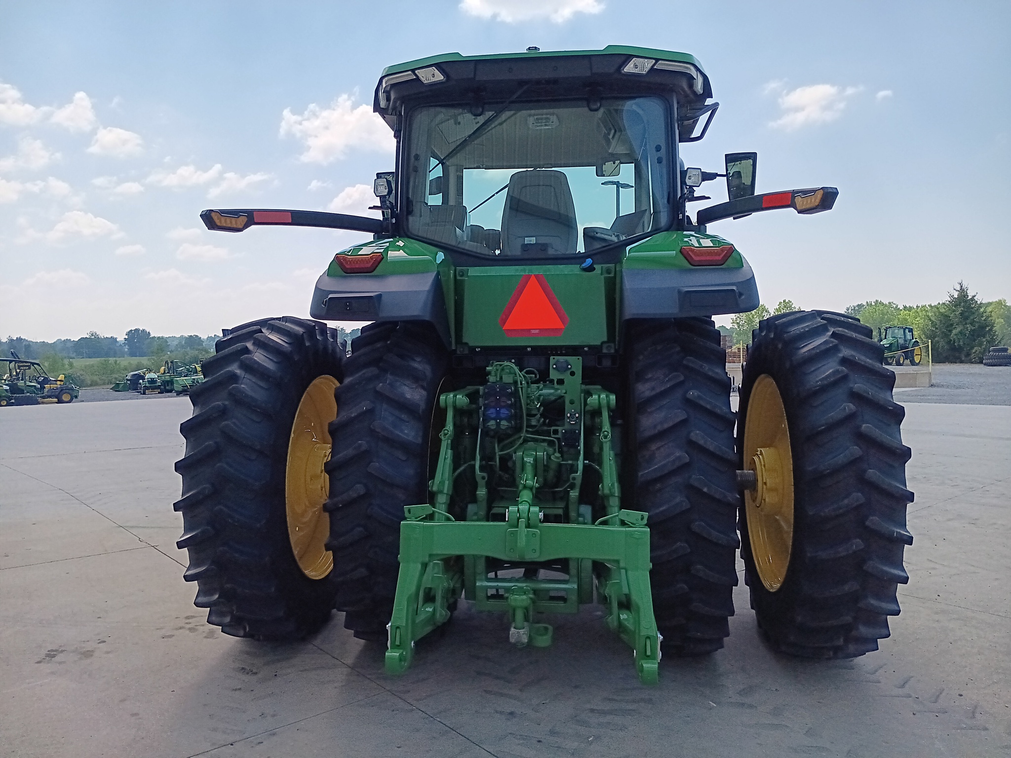 2024 John Deere 8R 250 Image 5