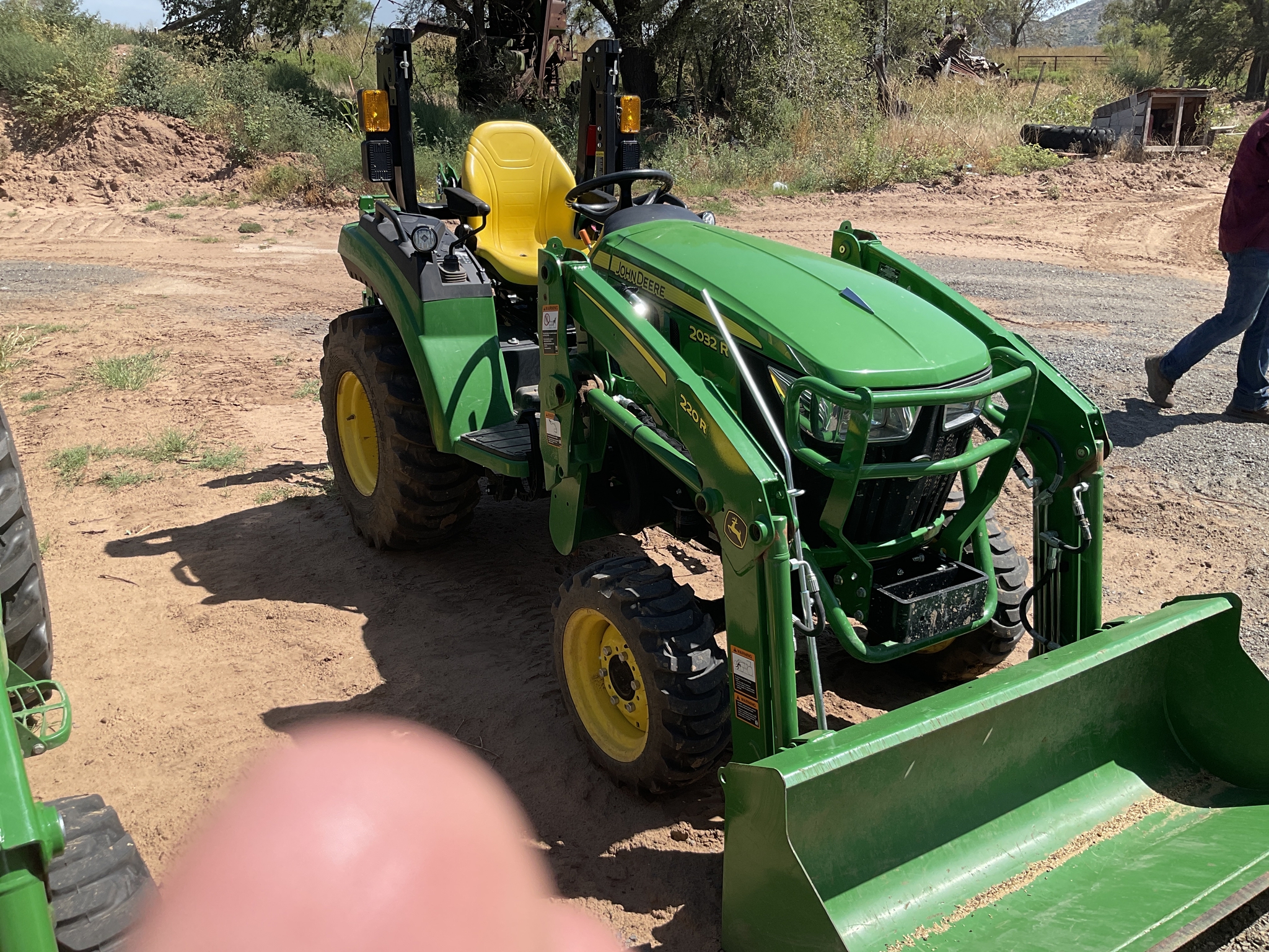 2022 John Deere 2032R - Compact Utility Tractors - Frederick, OK