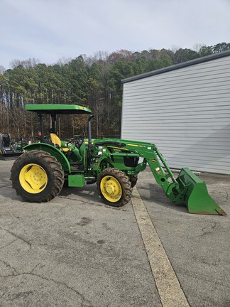 2018 John Deere 5055E