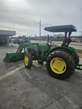 2018 John Deere 5055E