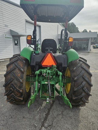 2018 John Deere 5055E