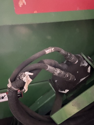 Photo of 2011 John Deere 608C StalkMaster